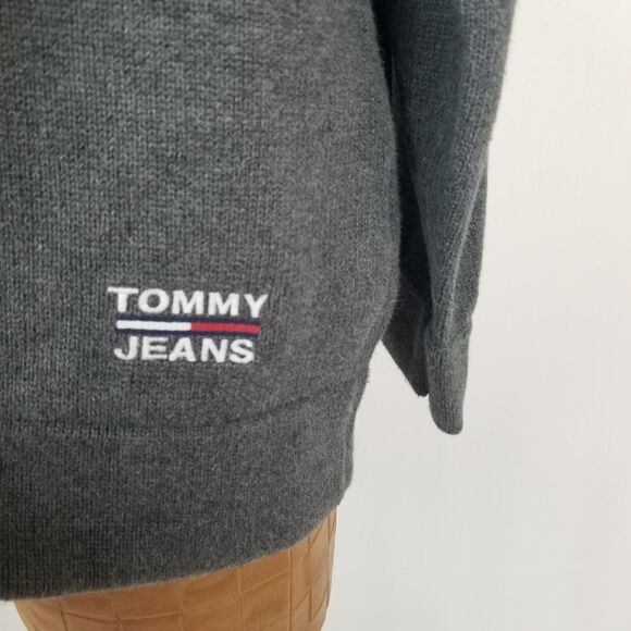 Vintage Tommy Jeans Gray Crewneck Sweater XL - Picture 4 of 8